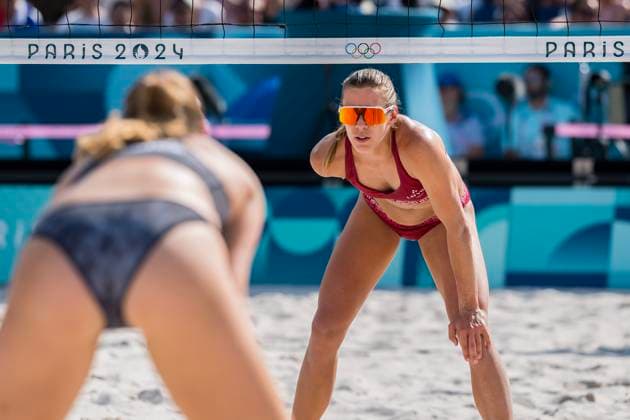 July 29, 2024, Paris, Ile de France, France: LatviaÃ¢â‚¬â ¢s Blocker TINA GRAUDINA (LAT) (1) competes against Switzerland during their Preliminary Phase - Pool D Women s Beach volleyball, Beachvolleyball match at the Stade Tour Eiffel stadium during the 2024 Paris Summer Olympics in Paris, France.Switzerland Paris France - ZUMAa161 20240729_oly_a161_040 Copyright: xWalterxArcex