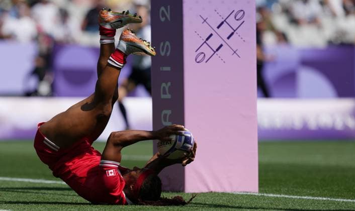 (240729) -- PARIS, July 29, 2024 -- Charity Williams of Cananda scores during the rugby sevens women s pool A match between China and Canada at Paris 2024 Olympic Games, Olympische Spiele, Olympia, OS in Paris, France, July 29, 2024. ) (PARIS2024) FRANCE-PARIS-OLY-RUGBY SEVENS LuixSiuxWai 