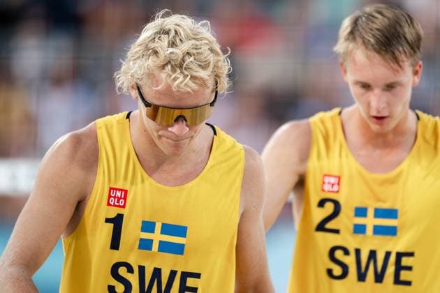 240729 David Ahman and Jonatan Hellvig of Sweden in men s preliminary round beach volleyball match between Sweden and Qatar during day 3 of the Paris 2024 Olympic Games on July 29, 2024 in Paris Photo Vegard Grott BILDBYRAN code VG VG0637 bbeng olympic games olympics os ol olympiska spel olympiske leker paris 2024 paris os paris ol beachvolleyboll beach volleyball sandvolleyball sverige sweden depp  Copyright: VEGARDxGRoTT BB240729VG106