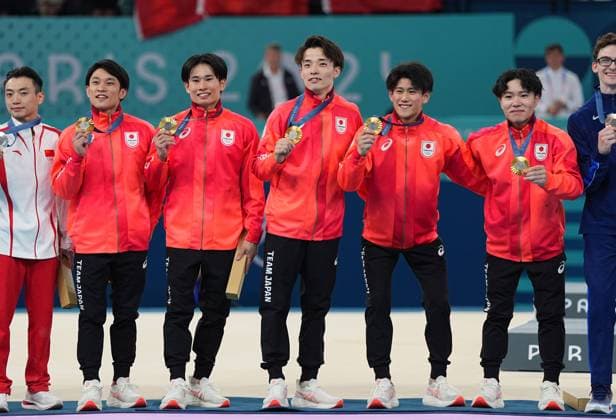 July 29 2024: Japanes team wins gold during the artistic gymnastics mens team final at Bercy Arena, Paris, France. CSM. Paris France - ZUMAc04_ 20240729_zma_c04_231 Copyright: xUlrikxPedersenx