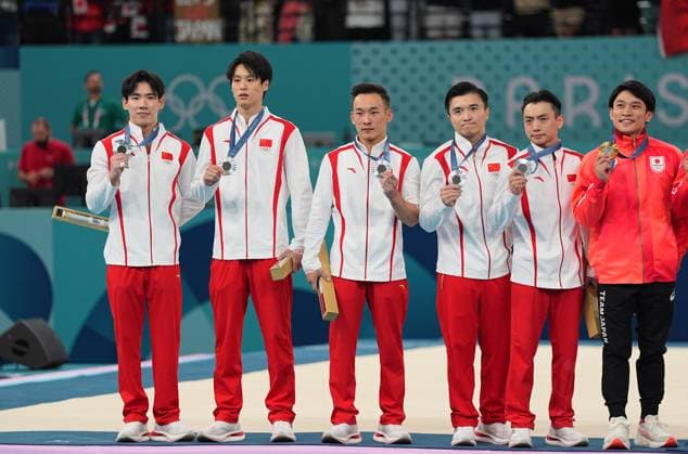 July 29 2024: Chinese wins silver during the mens artistic gymnastics final at Bercy Arena, Paris, France. CSM. Paris France - ZUMAc04_ 20240729_zma_c04_232 Copyright: xUlrikxPedersenx
