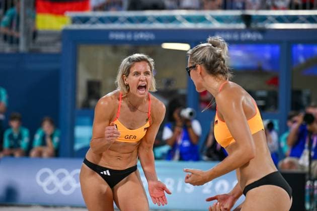 Olympic Games Beach Volleyball Paris 29 07 2024 Preliminary round, Women, GER FRA, Laura Ludwig left, GER , Louisa Lippmann 2, GER , Copyright: xBEAUTIFULxSPORTS TomxBlochx