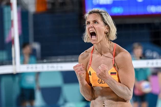 Laura Ludwig (Germany) gestures during the Women s Beach volleyball, Beachvolleyball Preliminary Round - Group F match between Lezana Placette, Alexia Richard France and Laura Ludwig, Louisa Lippmann Germany on Day 3 of the Olympic Games, Olympische Spiele, Olympia, OS Paris 2024 at Eiffel Tower Stadium on July 29, 2024 in Paris, France.