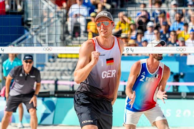 FRA, Summer Olympics Paris 2024, Beach Volleyball , Preliminary Round Group C, Match 3, Ehlers Wickler GER vs Bassereau Lyneel FRA 30 07 2024, Champ de Mars, Paris, FRA, Summer Olympics Paris 2024, Beach Volleyball , Preliminary Round Group C, Match 3, Ehlers Wickler GER vs Bassereau Lyneel FRA , pictured Ehlers Nils GER nordphotoxGmbHx xStraubmeier nph00004