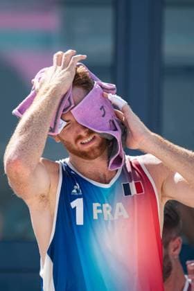 Rémi Bassereau (FRA) - Volleyball de plage - Beach volleyball, Beachvolleyball Men’s Beach Volleybal event, Preliminary pool C during the Olympic Games, Olympische Spiele, Olympia, OS Paris 2024 JO 2024 : Volleyball de plage - Jeux Olympiques 2024 - Paris2024 - Paris - 30 07 2024 DPPI Panoramic 