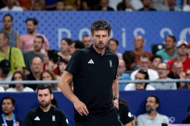WINIARSKI Michal Germany, Coach , FRA, Olympic Games Paris 2024, Volleyball, Men, United States of America USA vs. Germany GER , Group Stage, Pool C, 30 07 2024 FRA, Olympic Games Paris 2024, Volleyball, Men, United States of America USA vs. Germany GER , Group Stage, Pool C, 30 07 2024 Paris Copyright: xEibner-Pressefoto Memmlerx EP_MMR