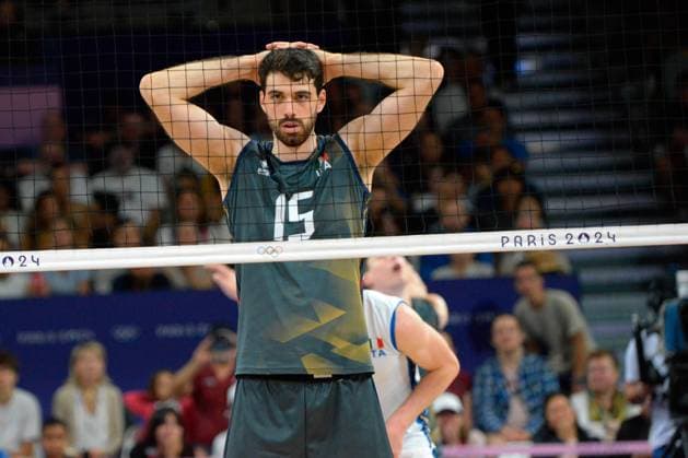 Daniele Lavia (Italy) in action during Men s Volleyball - Italy vs Egypt, Olympic Games, Olympische Spiele, Olympia, OS Paris 2024 in Paris, France, July 30 2024  Copyright: xPasqualexGolia IPAxSportx xipa-ax xx IPA_48398109 IPA_Agency_IPA48398109