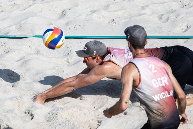 FRA, Olympic Games Paris 2024, Beach Volleyball Mens Preliminary Round Group C, 30 07 2024 Ehlers Wickler FRA vs Bassereau Lynell FRA Ehlers rushes to the ball FRA, Olympic Games Paris 2024, Beach Volleyball Mens Preliminary Round Group C 30 07 2024 Paris Copyright: xEibner-Pressefoto RogerxBuerkex EP_RBE