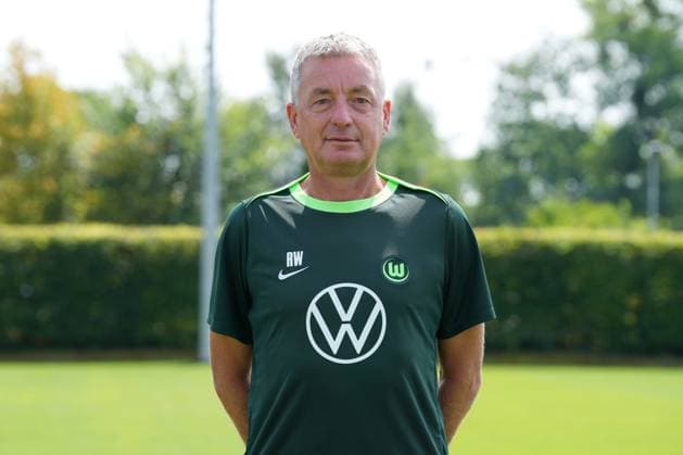 VfL Wolfsburg, Photo session Wolfsburg, 25 07 2024, MediaDay, Photo session, Portrait, Co coach Rainer Widmayer VfL Wolfsburg