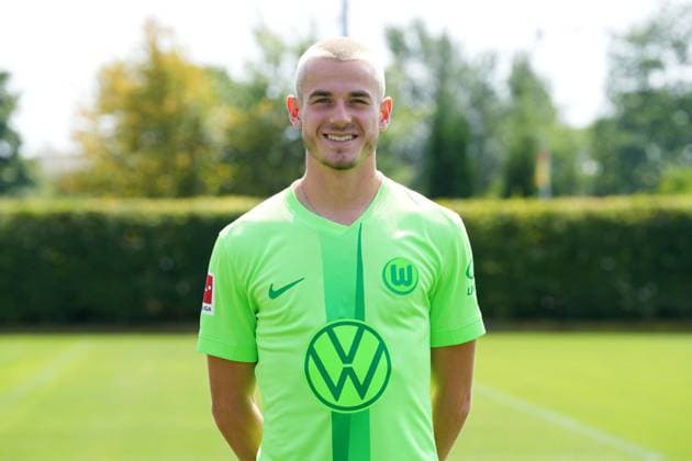 VfL Wolfsburg, Photo session Wolfsburg, 25 07 2024, MediaDay, Photo session, Portrait, Jakub Kaminski VfL Wolfsburg
