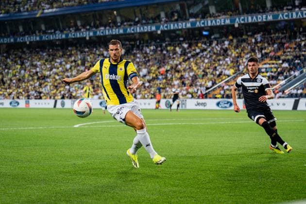 Fenerbahce v Lugano UEFA Champions League Second Qualifying Round Edin Dzeko in action during the match. Fenerbahce and Lugano faced each other in the UEFA Champions League second qualifying round second leg, the match took place at Sukru Saracoglu Stadium on July 30, 2024 Istanbul Istanbul Turkey Copyright: xYagizxGurtugx