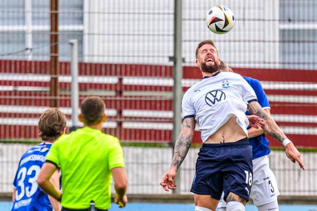 240730 Pontus Jansson of Malmö FF during the UEFA Champions League football match between Klaksvik and Malmö FF on July 30, 2024 in Klaksvik Photo Mathilda Ahlberg BILDBYRAN kod MA MA0693 fotboll football soccer fotball champions league klaksvik malmö ff bbeng Qualifiers kval  Copyright: MATHILDAxAHLBERG BB240730MA080