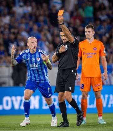 SLOVAN BRATISLAVA - NK CELJE Vladimir Weiss jr. of Slovan and referee Fabio Maresca during the 2nd leg of Second qualifying round of the UEFA Champions League football match between SK Slovan Bratislava and Celje. Bratislava, Slovakia, July 30, 2024. PUBLICATION NOT IN SLOVAKIA Copyright: xx 080A6827