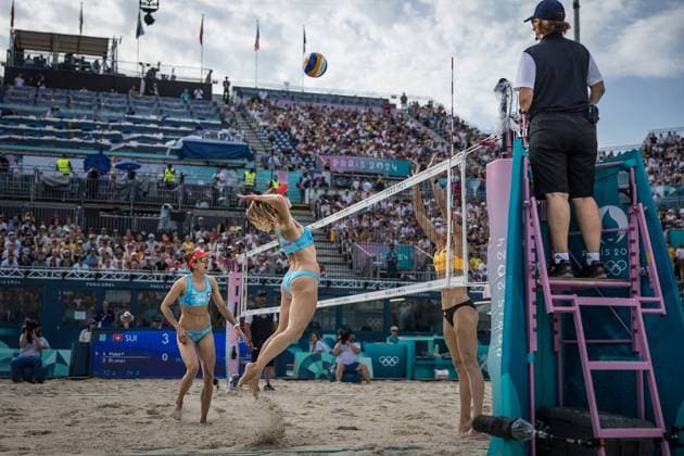 Olympic Games Beach Volleyball Paris 31 07 2024 Nina Bruner of Switzerland in action in the beach volleyball preliminary phase game Switzerland Hueberli Buner vs Germany Ludwig Lippmann at the Olympic Games Paris 31 07 2024 Copyright: xBEAUTIFULxSPORTS OlafxRellischx