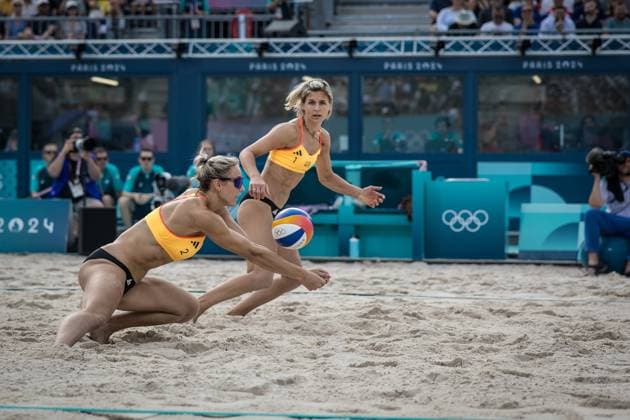 Olympic Games Beach Volleyball Paris 31 07 2024 Louisa Lippmann of Germany in action in the beach volleyball preliminary phase game Switzerland Hueberli Buner vs Germany Ludwig Lippmann at the Olympic Games Paris 31 07 2024 Copyright: xBEAUTIFULxSPORTS OlafxRellischx