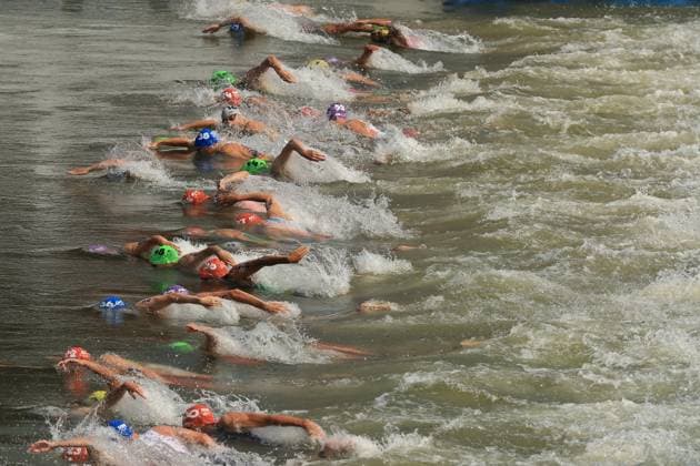 OLY24 TRIATHLON, A general view of the swim start during the Men?s Individual Triathlon at Pont Alexandre III, as part of the 2024 Paris Olympic Games, Olympische Spiele, Olympia, OS in Paris, France. Wednesday, July 31, 2024. ( NO ARCHIVING, EDITORIAL USE ONLY, NO USE IN BOOKS WITHOUT CONSENT PARIS FRANCE Copyright: xIAINxMCGREGORx 20240731163447137875