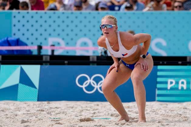 Marie-Sara Å tochlova (Czech Republic) during the Women s Beach Volleybal Preliminary Phase - Pool C match between Svenja Müller Cinja Tillmann of Germany v Barbora Hermannova Marie-Sara Å tochlova of Czech Republic on Day 5 of the Olympic Games, Olympische Spiele, Olympia, OS Paris 2024 at Eiffel Tower Stadium on July 31, 2024 in Paris, France.