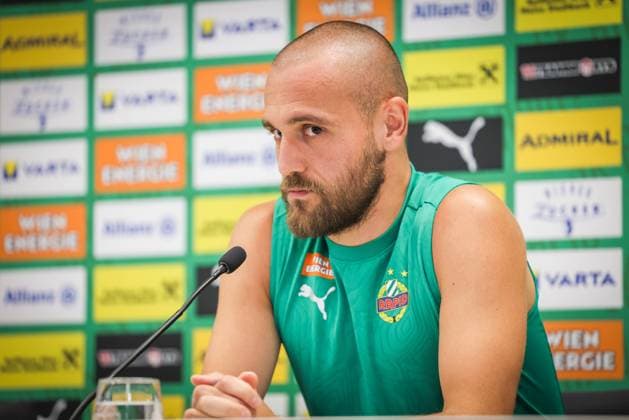 SOCCER - UEFA EL, Rapid vs Krakow VIENNA,AUSTRIA,31.JUL.24 - SOCCER - UEFA Europa League, qualification, SK Rapid Wien vs Wisla Krakow, preview, press conference, PK, Pressekonferenz Rapid. Image shows Lukas Grgic (Rapid).  GEPAxpictures xDavidxBitzan