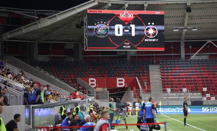 Fußball, CL-Quali, Maccabi Tel Aviv - FCSB Bukarest 31.07.2024 Budapest(Hungary) FC Maccabi Tel Aviv-FCSB Uefa second leg champions league second qualifying round men s football Display with result after match :