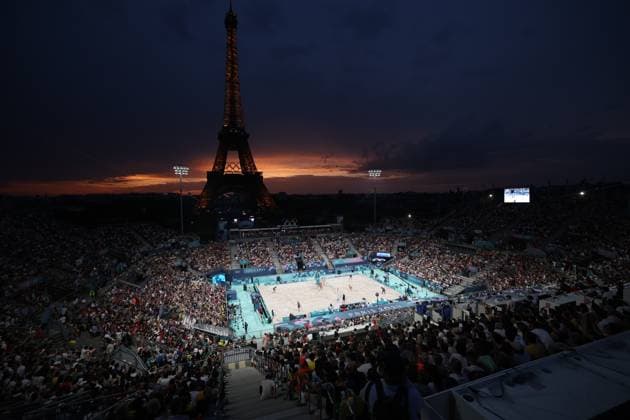 (240731) -- PARIS, July 31, 2024 -- Melissa Humana-Paredes Brandie Wilkerson of Canada compete against Esmee Boebner Zoe Verge-Depre of Switzerland during the women s preliminary phase of Beach volleyball, Beachvolleyball the at Paris 2024 Olympic Games, Olympische Spiele, Olympia, OS in Paris, France, July 31, 2024. ) (PARIS2024) FRANCE-PARIS-OLY-BEACH VOLLEYBALL HuangxZongzhi 