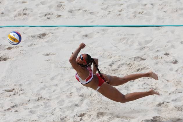 July 31, 2024, Paris, Ile-De-France, France: CLEMENCE VIEIRA of France dives for the ball during the Beach volleyball, Beachvolleyball Women s Preliminary Phase Pool C match at the Paris 2024 Olympic Games, Olympische Spiele, Olympia, OS in Eiffel Tower Stadium in Paris, France Paris France - ZUMAc179 20240731_oly_c179_056 Copyright: xMickaelxChavetx