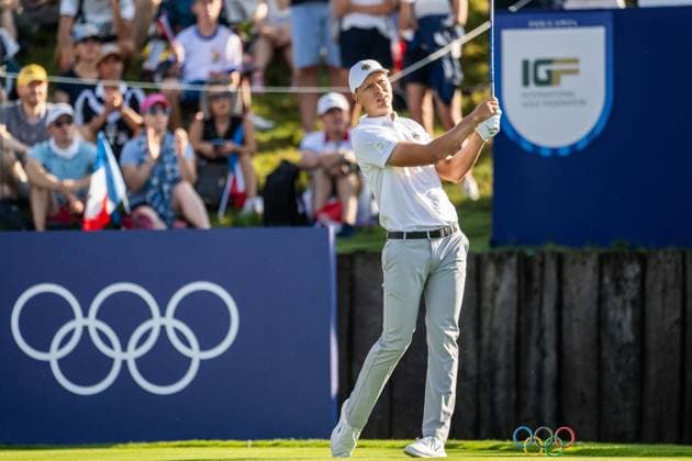 240801 Mattias Schmid of Germany competes in men s individual golf round 1 during day 6 of the Paris 2024 Olympic Games on August 1, 2024 in Paris Photo Ludvig Thunman BILDBYRAN code LT LT0653 golf olympic games olympics os ol olympiska spel olympiske leker paris 2024 paris os paris ol 6 bbeng germany tyskland  Copyright: LUDVIGxTHUNMAN BB240801LT003
