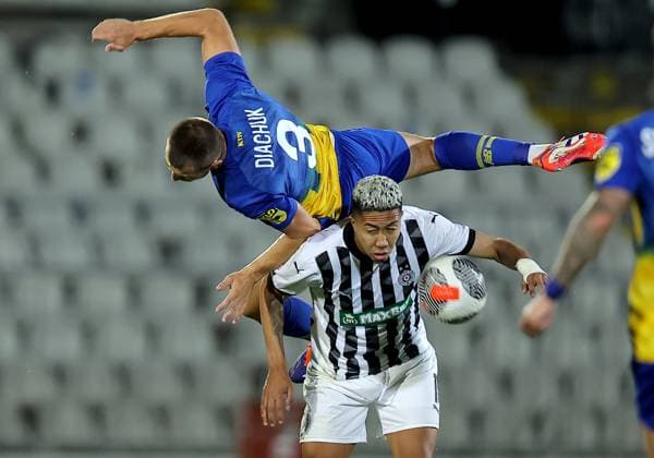 (240801) -- BELGRADE, Aug. 1, 2024 -- Partizan s Matheus Saldanha (bottom) vies with Dynamo Kyiv s Maksym Diachuk during UEFA Champions League second qualifying round football match between Partizan and Dynamo Kyiv in Belgrade, Serbia, on July 31, 2024. (Photo by Xinhua) (SP)SERBIA-BELGRADE-FOOTBALL-UEFA-QUALIFIER-PARTIZAN VS DYNAMO KYIV PredragxMilosavljevic 