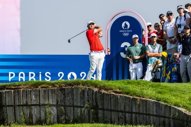 240801 Scottie Scheffler of USA competes in men s individual golf round 1 during day 6 of the Paris 2024 Olympic Games on August 1, 2024 in Paris Photo Ludvig Thunman BILDBYRAN kod LT LT0653 golf olympic games olympics os ol olympiska spel olympiske leker paris 2024 paris os paris ol 6 bbeng usa  Copyright: LUDVIGxTHUNMAN BB240801LT050