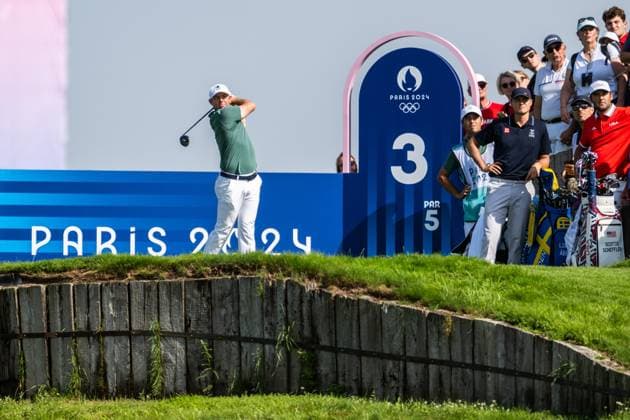 240801 Rory McIlroy of Ireland competes in men s individual golf round 1 during day 6 of the Paris 2024 Olympic Games on August 1, 2024 in Paris Photo Ludvig Thunman BILDBYRAN kod LT LT0653 golf olympic games olympics os ol olympiska spelen olympiske leker paris 2024 paris os paris ol 6 bbeng irland ireland  Copyright: LUDVIGxTHUNMAN BB240801LT052