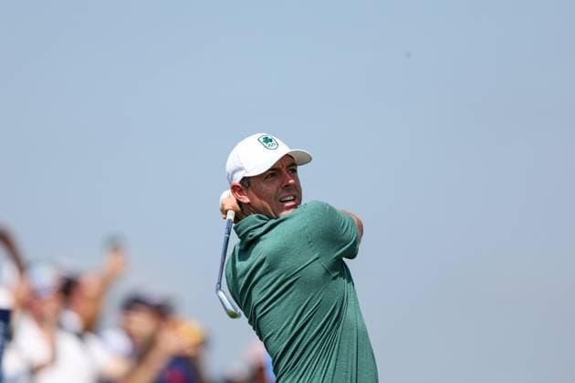 Paris 2024 Olympic Games, Olympische Spiele, Olympia, OS Le Golf National, Guyancourt, Paris, France 1 8 2024 Ireland™s Rory McIlroy tee™s off the tenth Rory McIlroy tee™s off the tenth 1 8 2024  Copyright: x INPHO JamesxCrombiex JRH20535