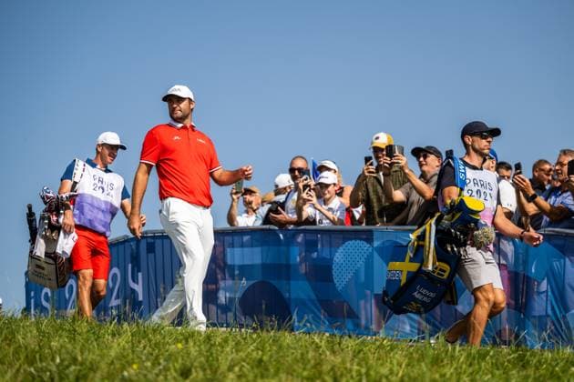 240801 Scottie Scheffler of USA ahead of men s individual golf round 1 during day 6 of the Paris 2024 Olympic Games on August 1, 2024 in Paris Photo Ludvig Thunman BILDBYRAN kod LT LT0653 golf olympic games olympics os ol olympiska spel olympiske leker paris 2024 paris os paris ol 6 bbeng usa  Copyright: LUDVIGxTHUNMAN BB240801LT097