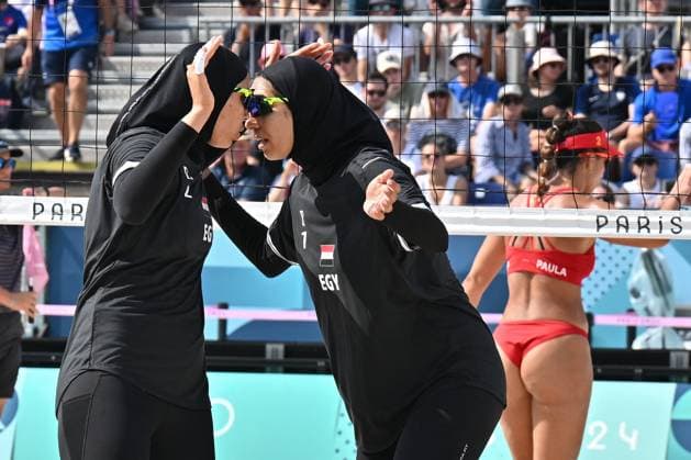 Paris 2024 - Women’s Beach volleyball, Beachvolleyball Spain v Egypt Marwa D.Elghobashy of team Egypt during the Women s beach volleyball between Spain and Egypt during the Olympic Games, Olympische Spiele, Olympia, OS Paris 2024 at Eiffel Tower Stadium on August 1, 2024 in Paris, France. Photo by Laurent Zabulon ABACAPRESS.COM  Copyright: xZabulonxLaurent ABACAx