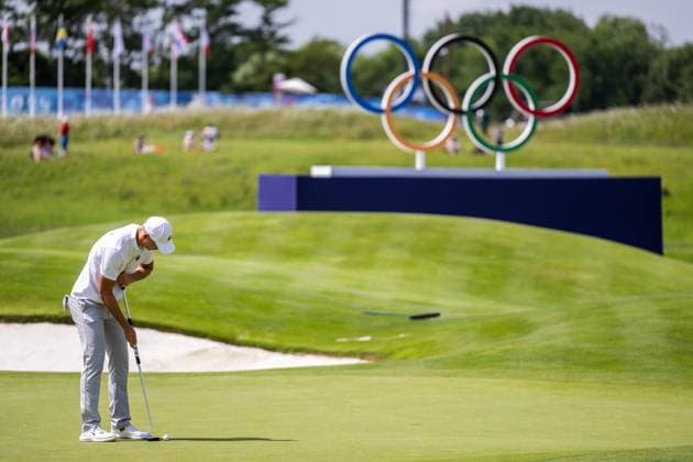 240801 Mattias Schmid of Germany competes in men s individual golf round 1 during day 6 of the Paris 2024 Olympic Games on August 1, 2024 in Paris Photo Ludvig Thunman BILDBYRAN code LT LT0653 golf olympic games olympics os ol olympiska spel olympiske leker paris 2024 paris os paris ol 6 bbeng germany tyskland  Copyright: LUDVIGxTHUNMAN BB240801LT110