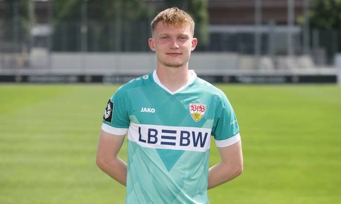 Stuttgart , Photo session , Finn Böhmker VfB Stuttgart II 3 Liga portrait appointment 2024 2025
