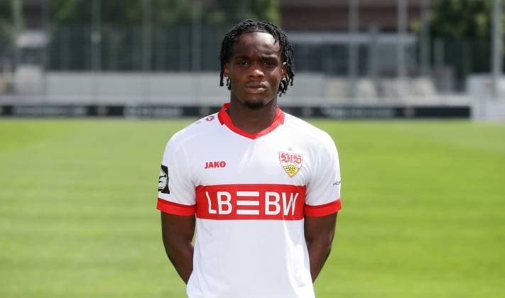 Stuttgart , Photo session , Maurice Boakye VfB Stuttgart II 3 Liga portrait appointment 2024 2025