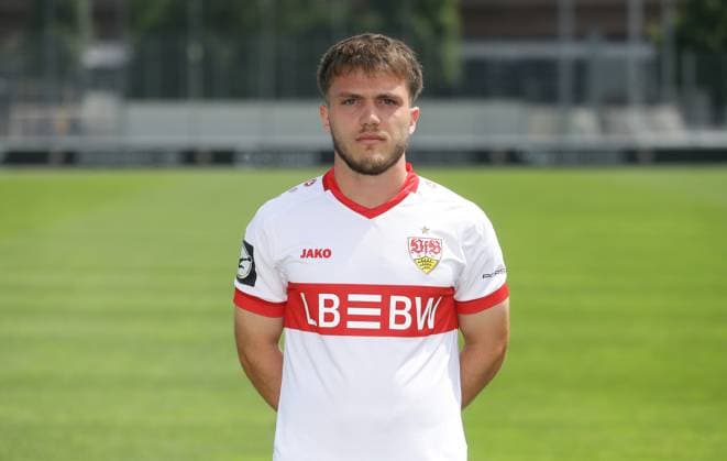 Stuttgart , Photo session , Lukas Laupheimer VfB Stuttgart II 3 Liga portrait appointment 2024 2025