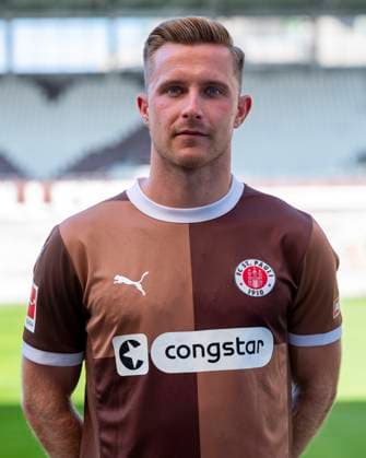 Johannes Eggestein St Pauli 31 07 24, Hamburg, FC St Pauli 1910, 1 Fussball Bundesliga, 1 Liga, DFL, Saison 2024 2025, und Portraittermin REGULATIONS PROHIBIT ANY USE OF PHOTOGRAPHS as IMAGE SEQUENCES and or QUASI VIDEO Â