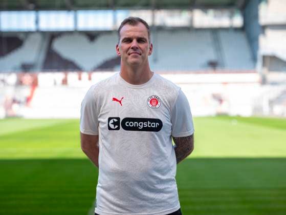 Goalkeeper coach Sven van der Jeugt St Pauli 31 07 24, Hamburg, FC St Pauli 1910, 1 Fussball Bundesliga, 1 Liga, DFL, Saison 2024 2025, und Portraittermin REGULATIONS PROHIBIT ANY USE OF PHOTOGRAPHS as IMAGE SEQUENCES and or QUASI VIDEO Â