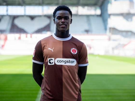 Muhammad Dahaba St Pauli 31 07 24, Hamburg, FC St Pauli 1910, 1 Fussball Bundesliga, 1 Liga, DFL, Saison 2024 2025, und Portraittermin REGULATIONS PROHIBIT ANY USE OF PHOTOGRAPHS as IMAGE SEQUENCES and or QUASI VIDEO Â