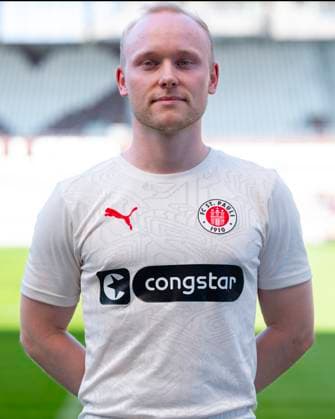 Match analyst Sami Pierau St Pauli 31 07 24, Hamburg, FC St Pauli 1910, 1 Fussball Bundesliga, 1 Liga, DFL, Saison 2024 2025, und Portraittermin REGULATIONS PROHIBIT ANY USE OF PHOTOGRAPHS as IMAGE SEQUENCES and or QUASI VIDEO Â