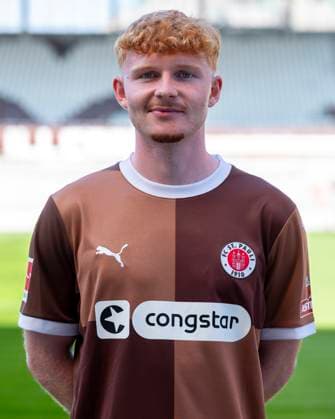 Robert Wagner St Pauli 31 07 24, Hamburg, FC St Pauli 1910, 1 Fussball Bundesliga, 1 Liga, DFL, Saison 2024 2025, und Portraittermin REGULATIONS PROHIBIT ANY USE OF PHOTOGRAPHS as IMAGE SEQUENCES and or QUASI VIDEO Â