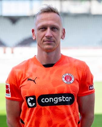 TW Sascha Burchert St Pauli 31 07 24, Hamburg, FC St Pauli 1910, 1 Fussball Bundesliga, 1 Liga, DFL, Saison 2024 2025, und Portraittermin REGULATIONS PROHIBIT ANY USE OF PHOTOGRAPHS as IMAGE SEQUENCES and or QUASI VIDEO Â