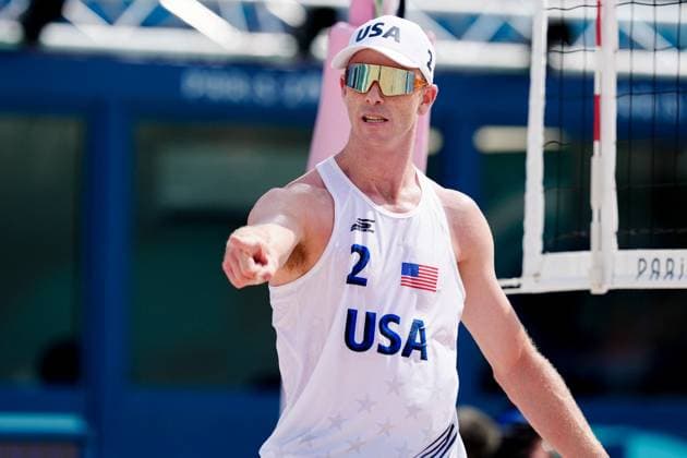 Paris 2024 - Men’s Beach Volley Andrew Benesh of USA during the Paris 2024 Olympic Games, Olympische Spiele, Olympia, OS at the Eiffel Tower Stadium, in Paris, France on August 1, 2024. Photo by Julien Poupart ABACAPRESS.COM Paris France  Copyright: xPoupartxJulien ABACAx