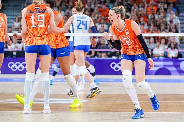 2024-08-01 Volleybal - Olympic Games, Olympische Spiele, Olympia, OS Paris 2024 - Day 6 PARIS, FRANCE - AUGUST 1: Britt Bongaerts of the Netherlands cheering during the Volleybal - Olympic Games Paris 2024 match between Italy and Netherlands on Day 6 at Paris Arena on August 1, 2024 in Paris, France. (Photo by Andre Weening BSR Agency) Paris France Content not available for redistribution in The Netherlands directly or indirectly through any third parties. Copyright: xBSRxAgencyx