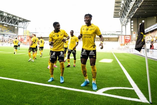 240801 Michael Baidoo and Jalal Abdullai of Elfsborg celebrate after the 1 0 goal during the UEFA Europa League qualification match between Elfsborg and Sheriff Tiraspol on August 1, 2024 in Boras Photo Jörgen Jarnberger BILDBYRAN COP 112 JJ0383 fotboll football soccer fotball uefa europa league kval qualifying round qualification elfsborg sheriff tiraspol bbeng celebrate  Copyright: JÖRGENxJARNBERGER BB240801JJ086