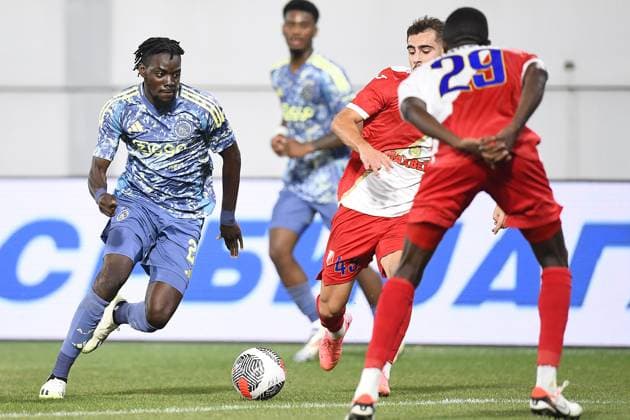 Fußball, EL-Quali, FK Vojvodina Novi Sad - Ajax Amsterdam BACKA TOPOLA, 01-08-2024, TSC Arena, football, UEFA Europa League second qualifying round, season 2024 2025, Vojvodina - Ajax 1-3 Ajax player Bertrand Traore Vojvodina - Ajax  x25909366x Copyright: