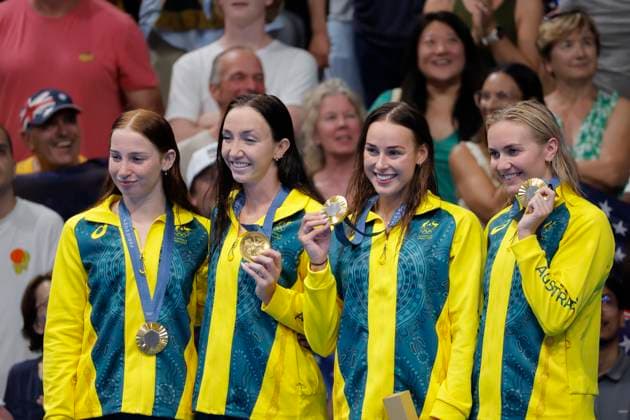 Sport Themen der Woche KW31 Sport Bilder des Tages Team Australia celebrate winning gold medal in the Women 4x200m Freestyle Relay final as part of Paris 2024 Olympic Games, Olympische Spiele, Olympia, OS in Nanterre, France, 01 August. Swimming - Women 4x200m Freestyle Relay final !ACHTUNG: NUR REDAKTIONELLE NUTZUNG!  Copyright: xLavandeiraxJrx EVE8868 20240801-55014312704_1