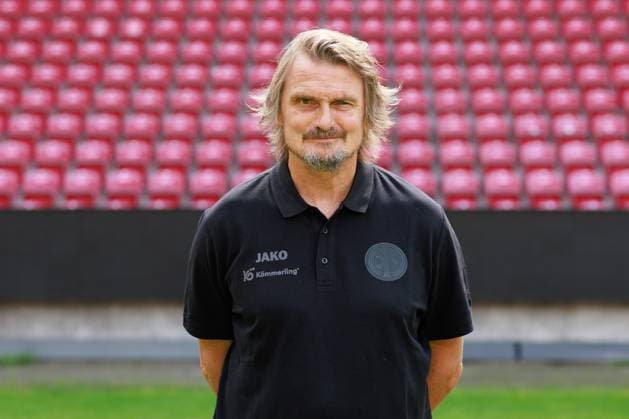 Soccer 1 Bundesliga porträttermin 2024 2025 1 FSV Mainz 05 28 07 24, Stephan Kuhnert goalkeeper coach , 1 FSV Mainz 05, 1 BL porträttermin 2024 2025,