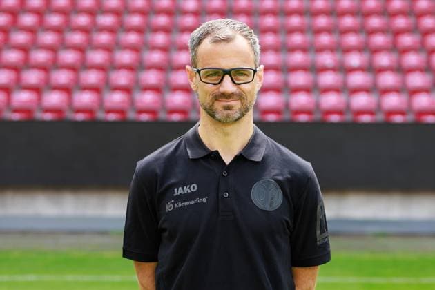 Soccer 1 Bundesliga Porträttermin 2024 2025 1 FSV Mainz 05 28 07 24, Sven Herzog Management Performance , 1 FSV Mainz 05, 1 BL Porträttermin 2024 2025,