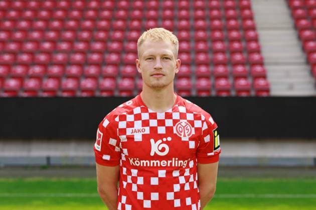 Soccer 1 Bundesliga porträttermin 2024 2025 1 FSV Mainz 05 28 07 24, Andreas Hanche Olsen, 1 FSV Mainz 05, 1 BL porträttermin 2024 2025,